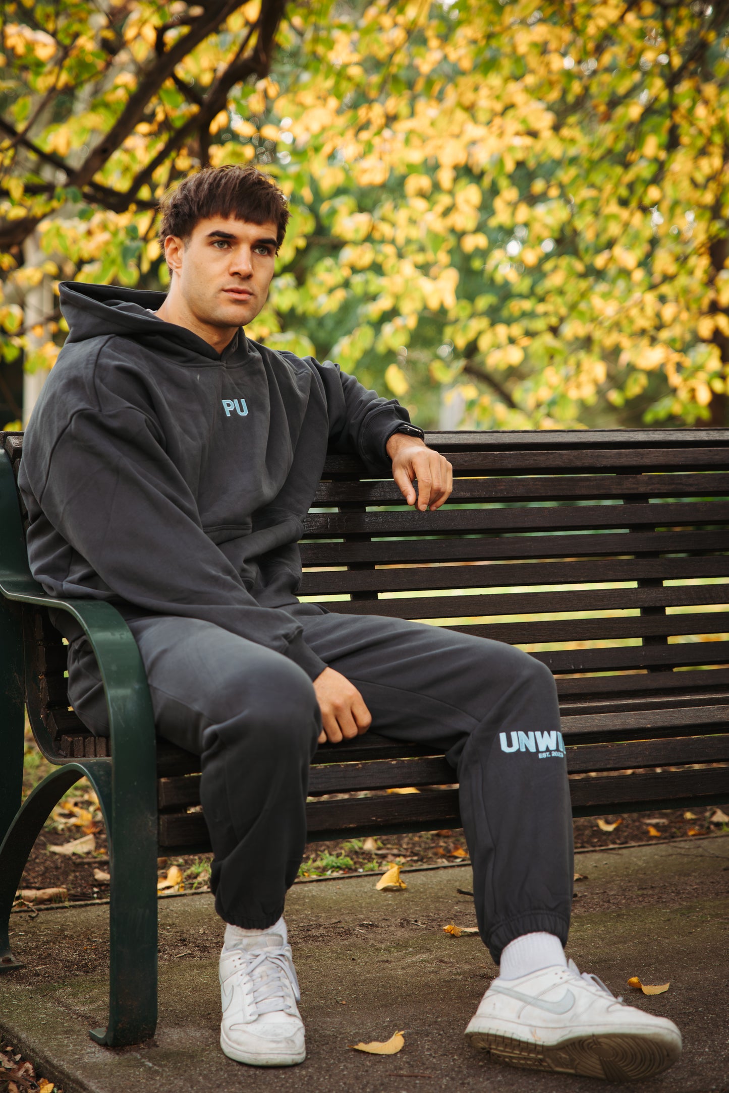 UNWIND HOOD CHARCOAL